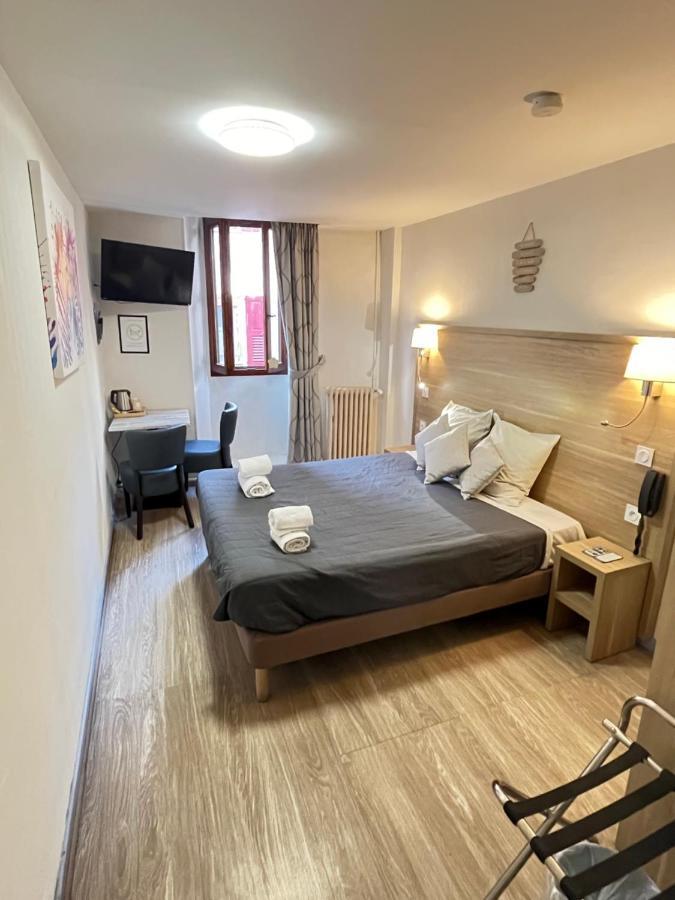 Hotel Du Cheval Blanc 2*
